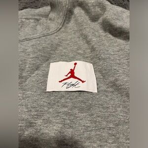 Women’s small loose fit jordans long sleeve.